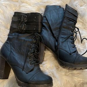 combat boots
